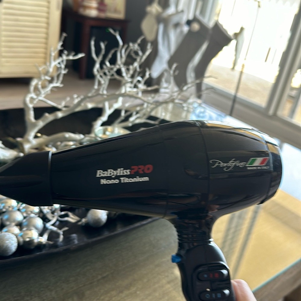 BaByliss Pro Nano Titanium blow dryer